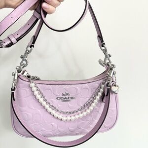 COACH Teri Signature Shoulder Bag/Crossbody (Purple)